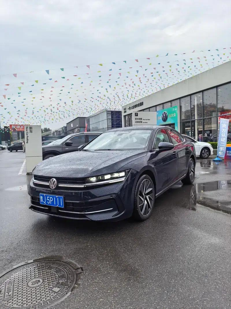 2024 Volkswagen Passat 380TSI Supreme Edition — миниатюра 1