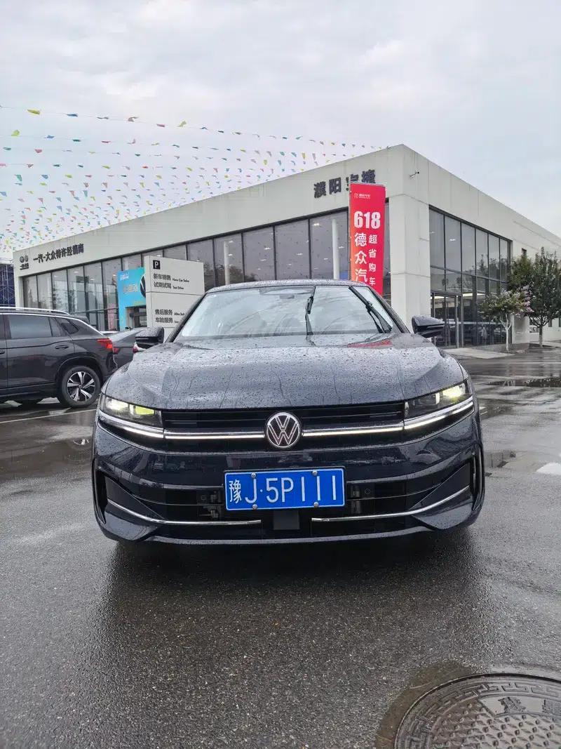 2024 Volkswagen Passat 380TSI Supreme Edition — миниатюра 2