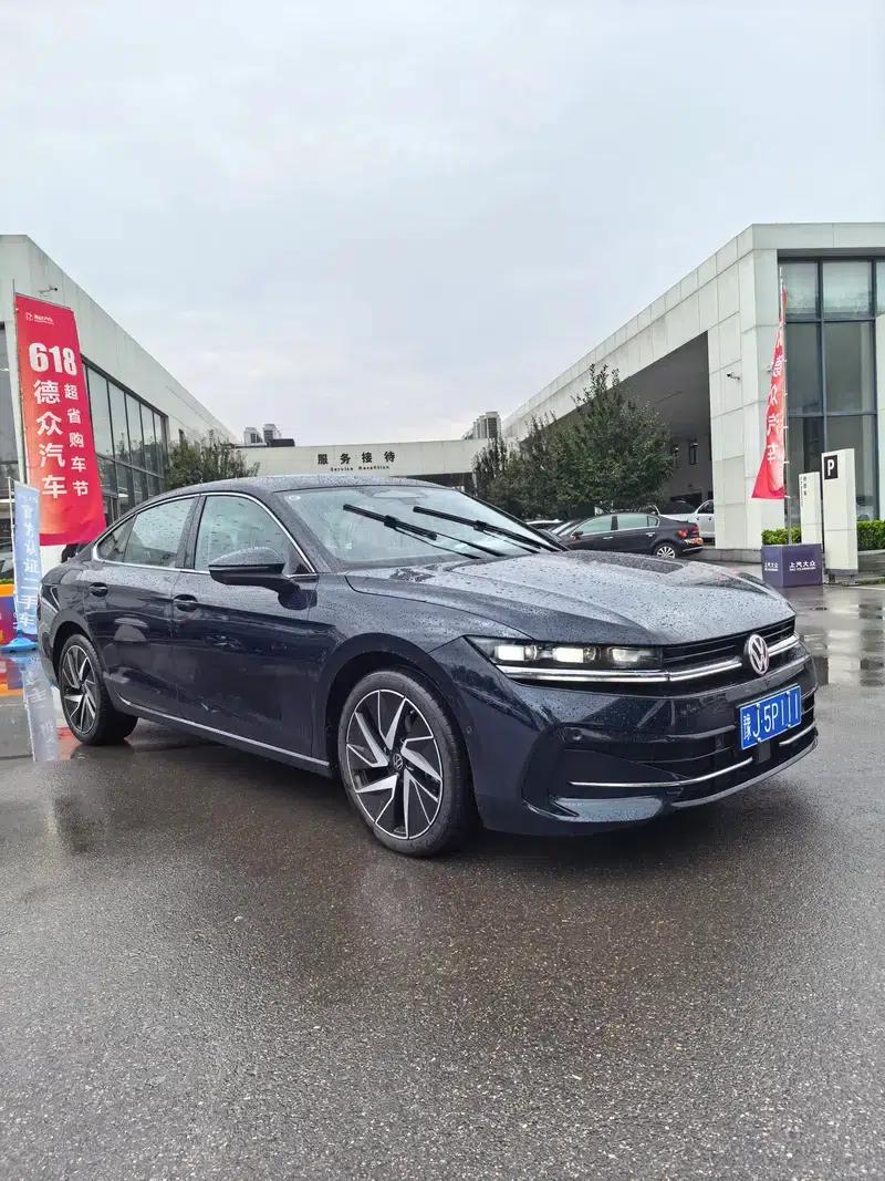 2024 Volkswagen Passat 380TSI Supreme Edition — миниатюра 3