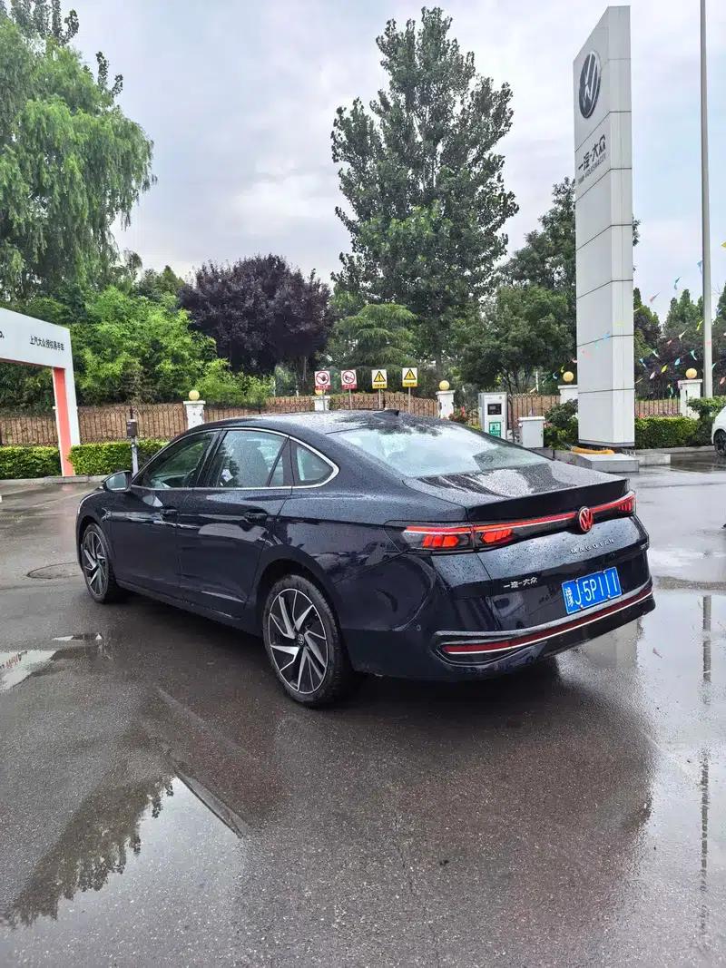 2024 Volkswagen Passat 380TSI Supreme Edition — миниатюра 4