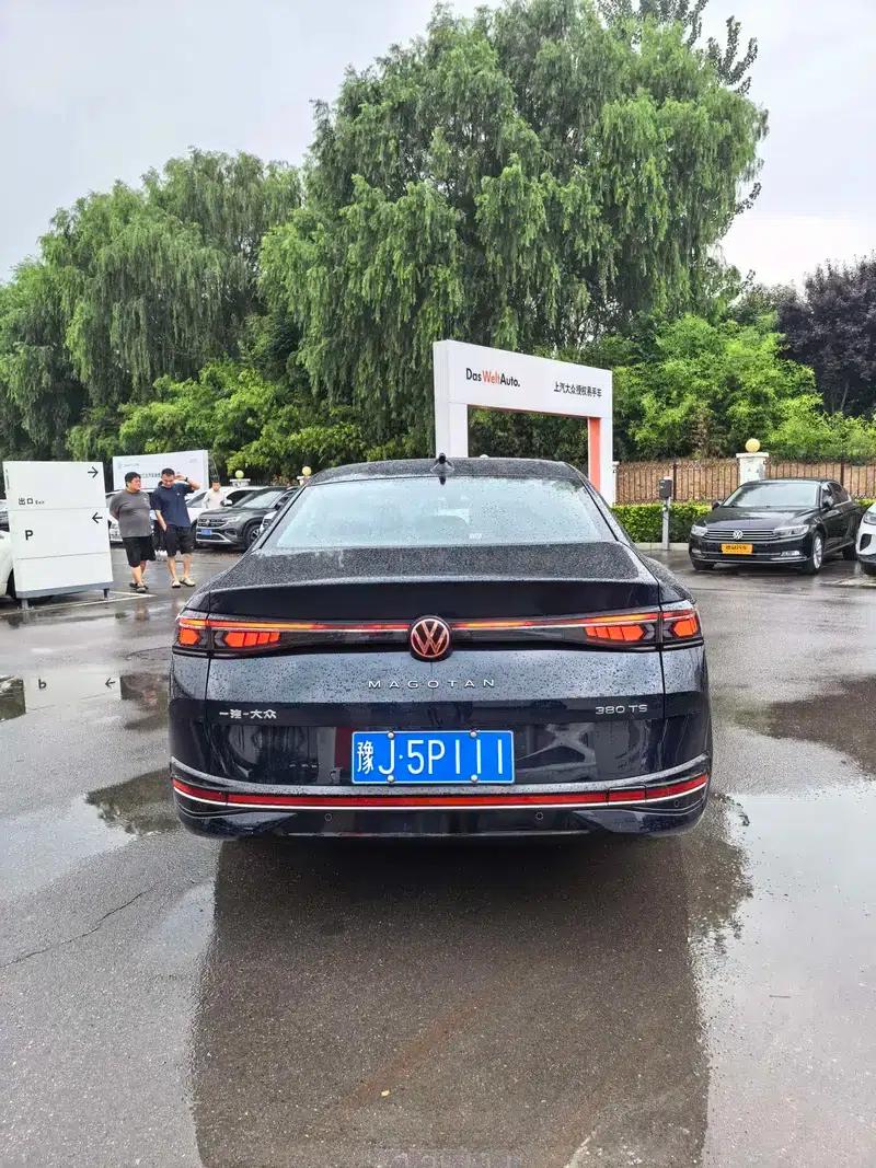 2024 Volkswagen Passat 380TSI Supreme Edition — миниатюра 5