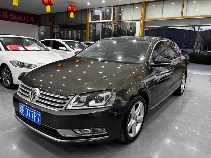 2013 Volkswagen Passat 2.0TSI Premium — миниатюра 1