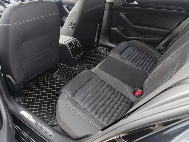 2020 Volkswagen Passat 330TSI DSG Leading Edition — миниатюра 12