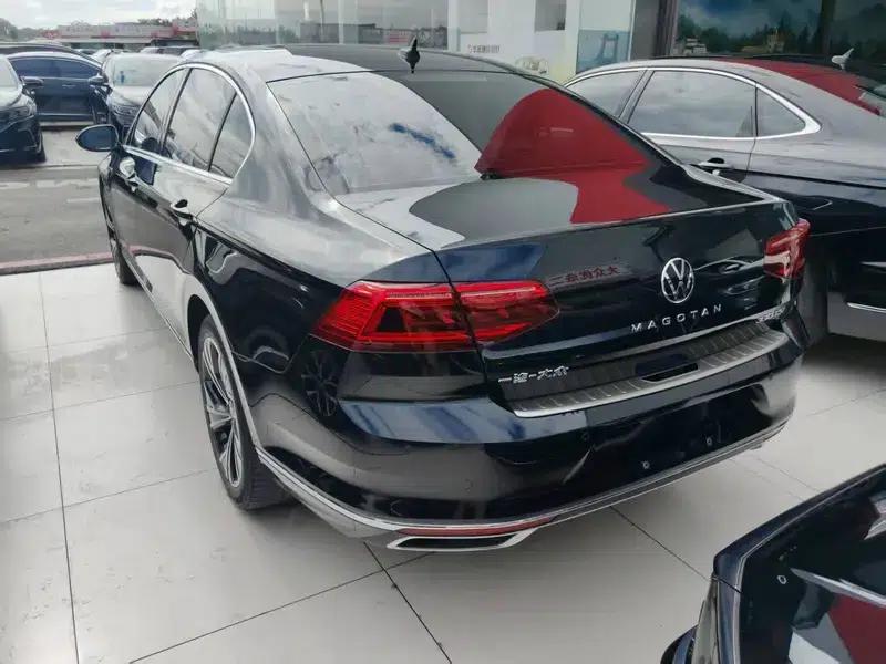 Volkswagen Passat 2021 330TSI DSG 30th Anniversary Edition — миниатюра 4