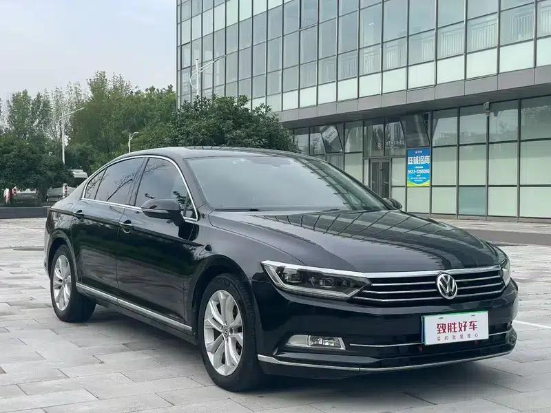 2018 Volkswagen Magotan Facelift 380TSI DSG Luxury Model — миниатюра 3
