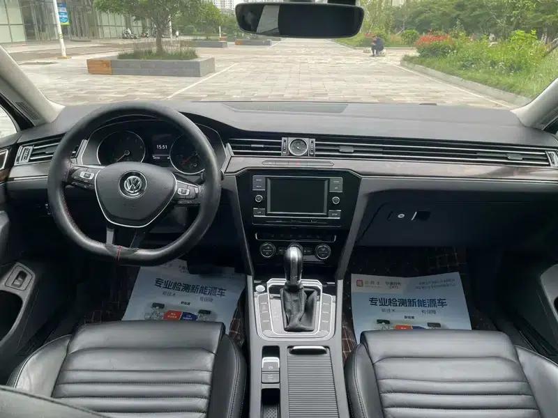 2018 Volkswagen Magotan Facelift 380TSI DSG Luxury Model — миниатюра 7