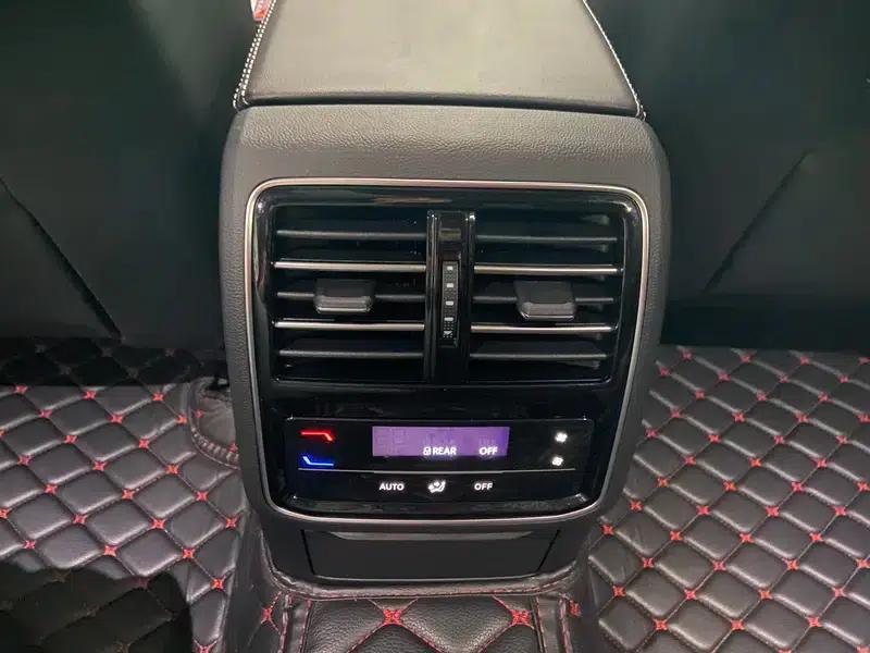 Magotan 2023 2 Millionth Unit Commemorative Edition 280TSI DSG Leading Model — миниатюра 12