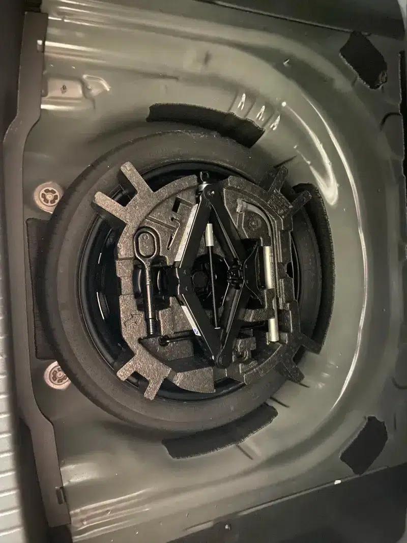 Magotan 2023 2 Millionth Unit Commemorative Edition 280TSI DSG Leading Model — миниатюра 7