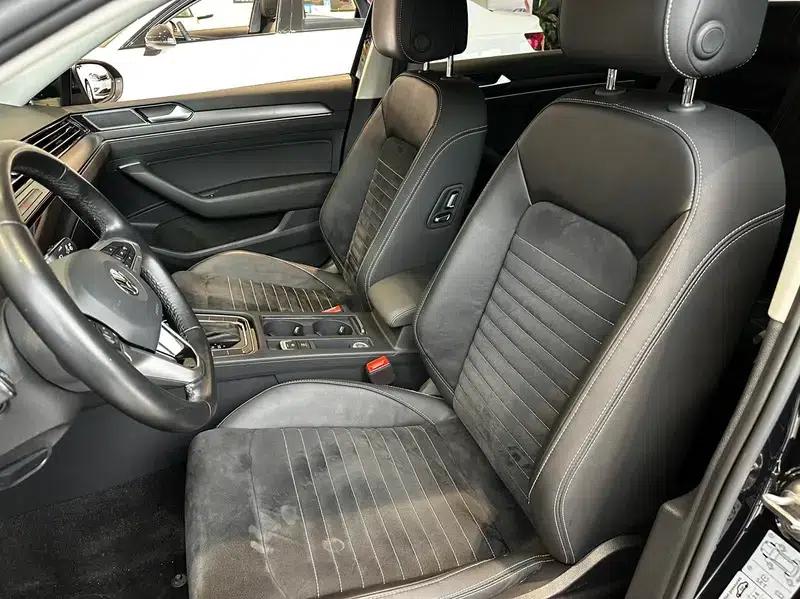 2020 Volkswagen Passat 330TSI DSG Luxury — миниатюра 21