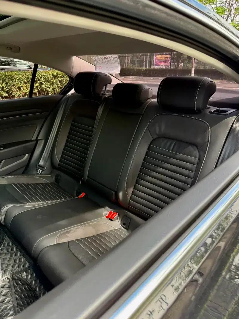 2020 Volkswagen Passat 330TSI DSG Leading Edition — миниатюра 13