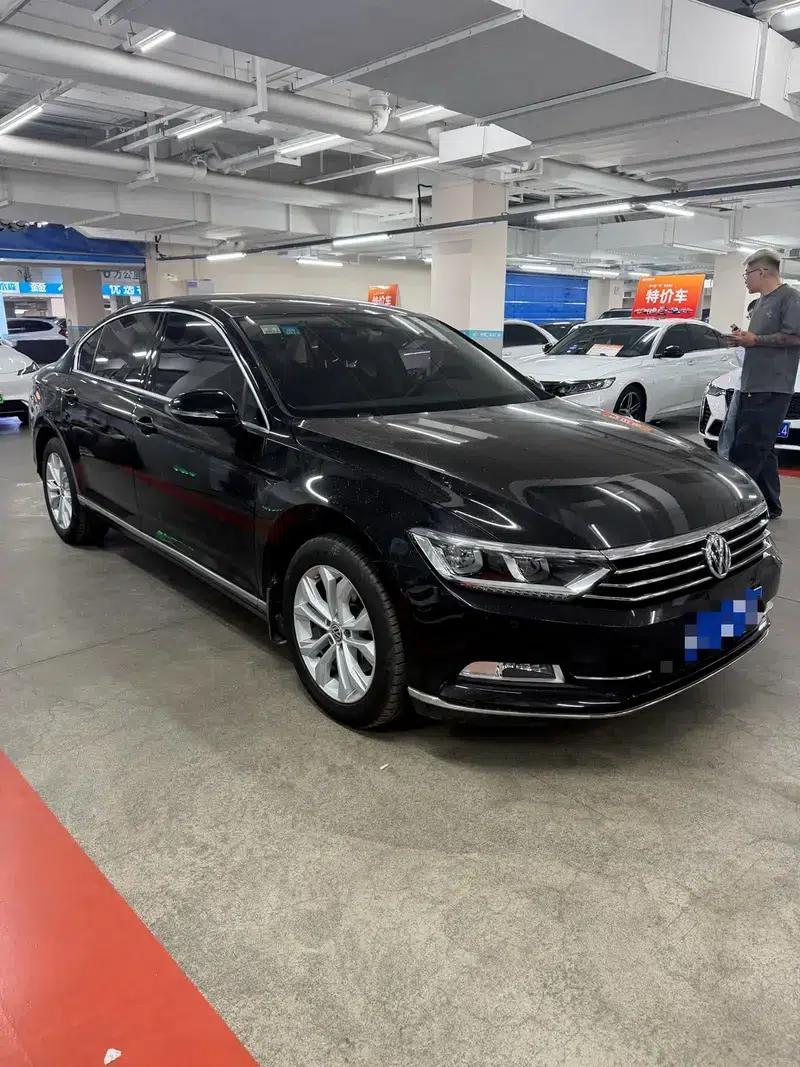 2017 Volkswagen Passat 330TSI DSG Comfort — миниатюра 3