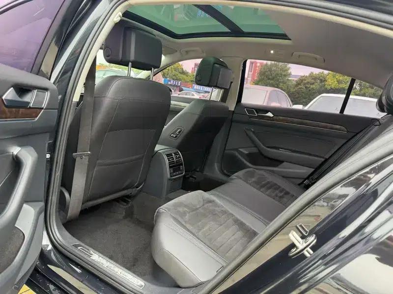 2017 Volkswagen Passat 330TSI DSG Comfort — миниатюра 9