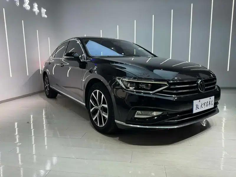 2020 Volkswagen Passat 330TSI DSG Leading Edition — миниатюра 3