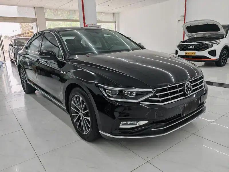 Volkswagen Passat 2021 330TSI DSG 30th Anniversary Edition — миниатюра 3