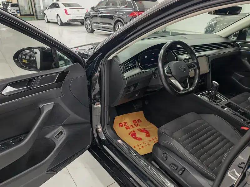 Volkswagen Passat 2021 330TSI DSG 30th Anniversary Edition — миниатюра 8
