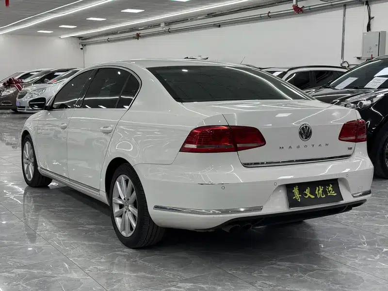 2013 Volkswagen Passat 2.0TSI Premium — миниатюра 4