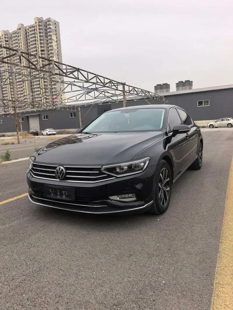 2020 Volkswagen Passat 330TSI DSG Leading Edition — миниатюра 1