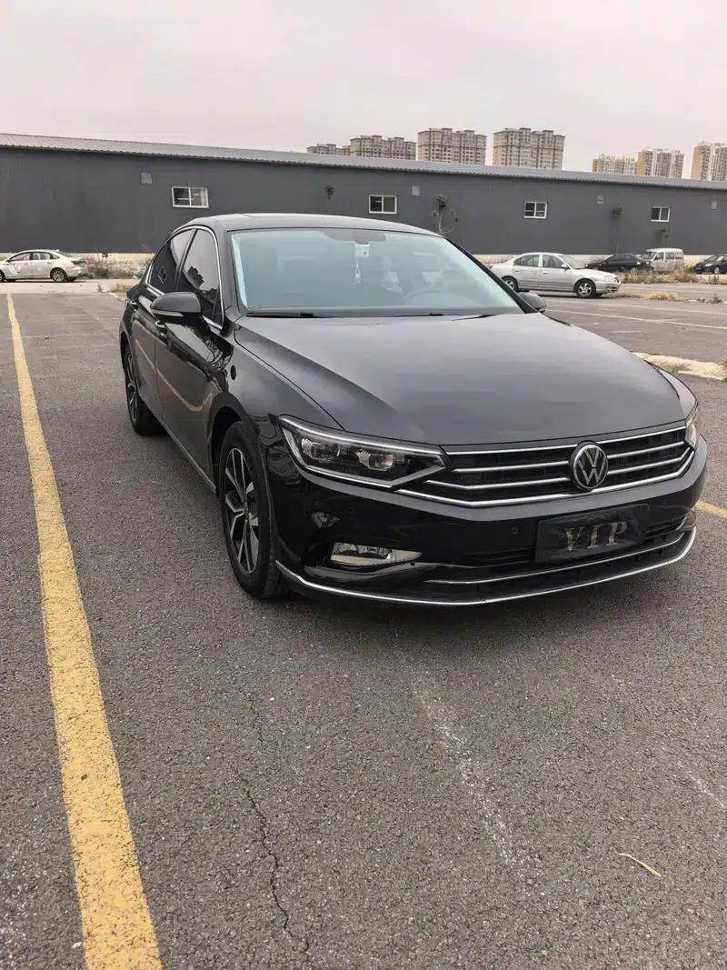 2020 Volkswagen Passat 330TSI DSG Leading Edition — миниатюра 3