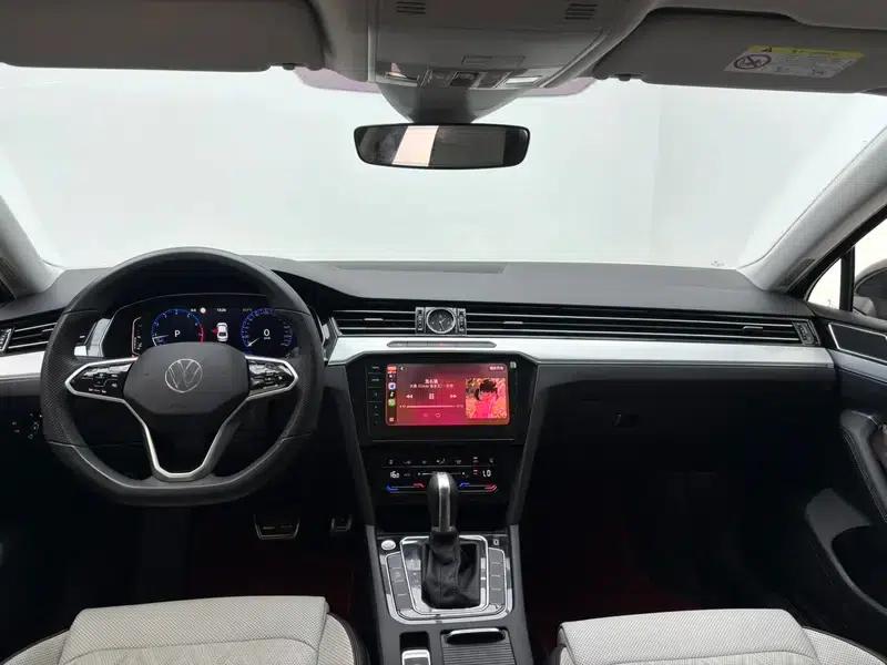 2024 Volkswagen Magotan 330TSI DSG Luxury Edition (2 Million Units Limited Edition) — миниатюра 13
