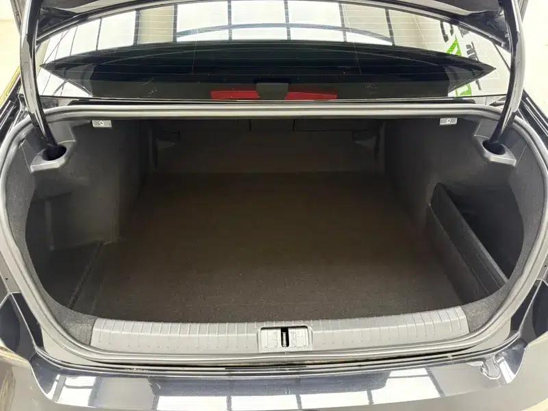 2024 Volkswagen Magotan 330TSI DSG Luxury Edition (2 Million Units Limited Edition) — миниатюра 19