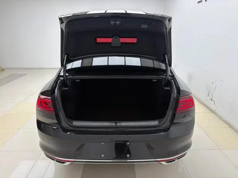 2024 Volkswagen Magotan 330TSI DSG Luxury Edition (2 Million Units Limited Edition) — миниатюра 20