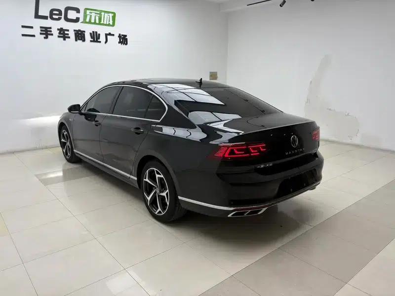 2024 Volkswagen Magotan 330TSI DSG Luxury Edition (2 Million Units Limited Edition) — миниатюра 5