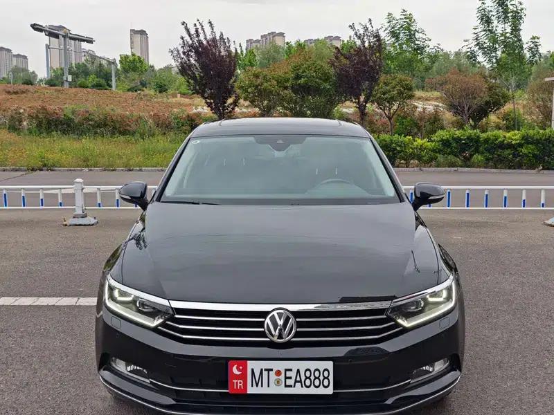 2018 Volkswagen Passat 330TSI DSG Premium — миниатюра 2