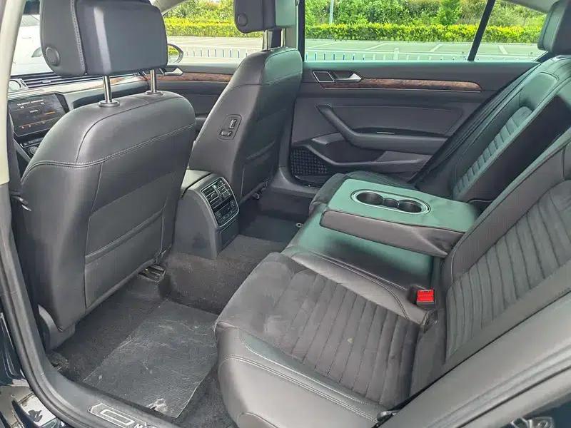 2018 Volkswagen Passat 330TSI DSG Premium — миниатюра 9