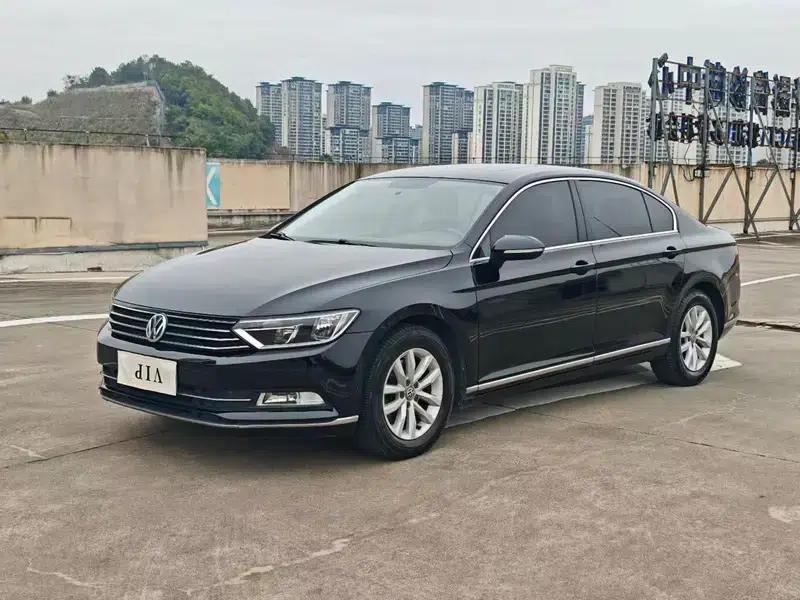 2017 Volkswagen Passat 280TSI DSG Comfort — миниатюра 1