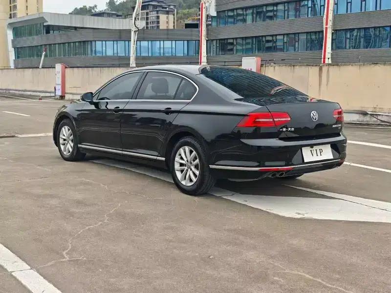 2017 Volkswagen Passat 280TSI DSG Comfort — миниатюра 4