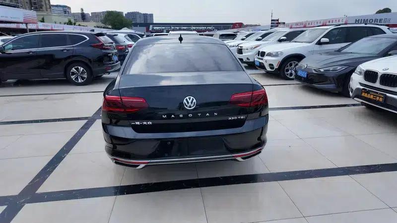 2020 Volkswagen Passat 330TSI DSG Leading Edition — миниатюра 5