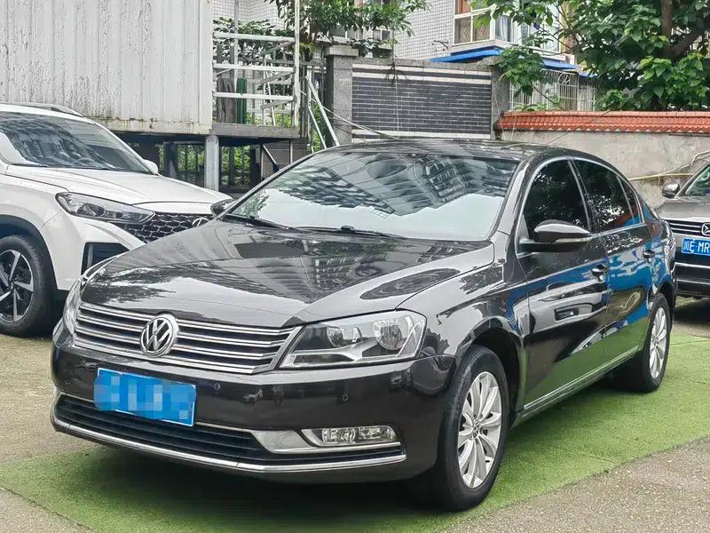 2013 Volkswagen Passat 1.8TSI Luxury — миниатюра 1