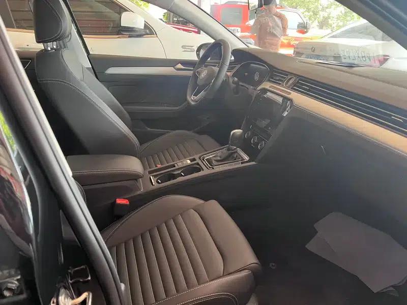 Magotan 2023 2 Millionth Unit Commemorative Edition 280TSI DSG Leading Model — миниатюра 6
