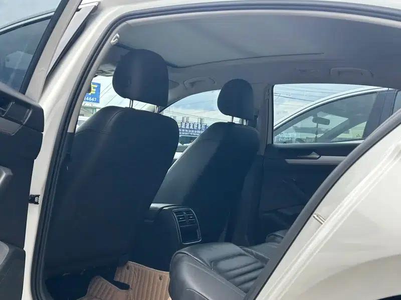 2017 Volkswagen Passat 280TSI DSG Comfort — миниатюра 28