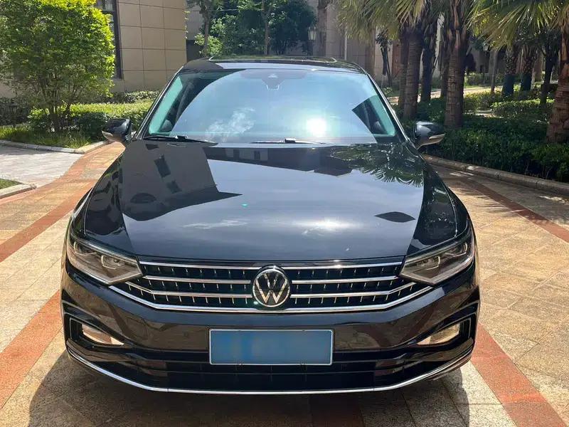 Volkswagen Magotan 2023 2 Millionth Unit Commemorative Edition 330TSI DSG Luxury — миниатюра 2
