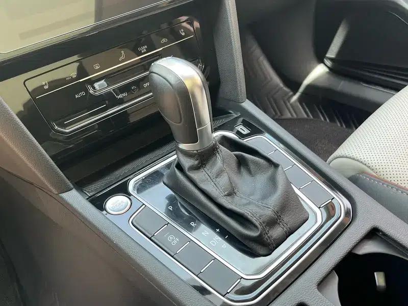 Volkswagen Magotan 2023 2 Millionth Unit Commemorative Edition 330TSI DSG Luxury — миниатюра 20