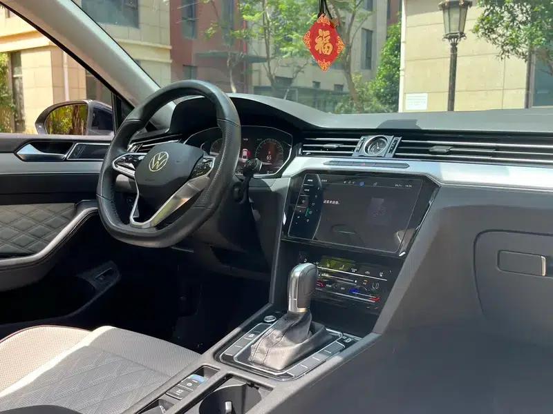 Volkswagen Magotan 2023 2 Millionth Unit Commemorative Edition 330TSI DSG Luxury — миниатюра 22