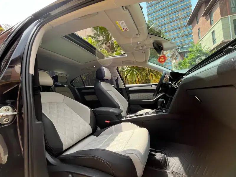 Volkswagen Magotan 2023 2 Millionth Unit Commemorative Edition 330TSI DSG Luxury — миниатюра 27