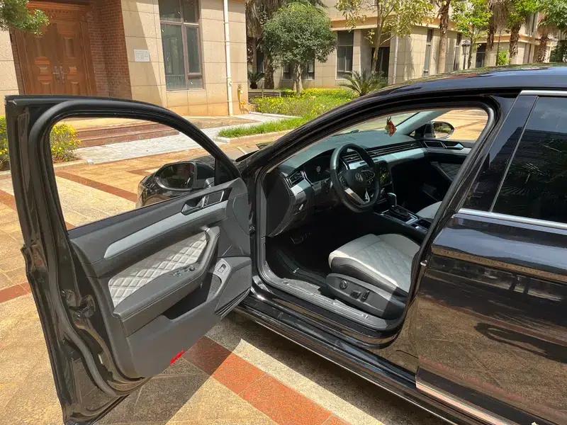 Volkswagen Magotan 2023 2 Millionth Unit Commemorative Edition 330TSI DSG Luxury — миниатюра 28