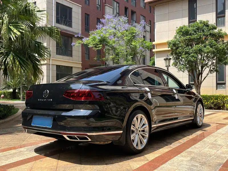 Volkswagen Magotan 2023 2 Millionth Unit Commemorative Edition 330TSI DSG Luxury — миниатюра 7