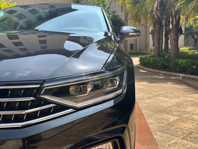 Volkswagen Magotan 2023 2 Millionth Unit Commemorative Edition 330TSI DSG Luxury — миниатюра 9