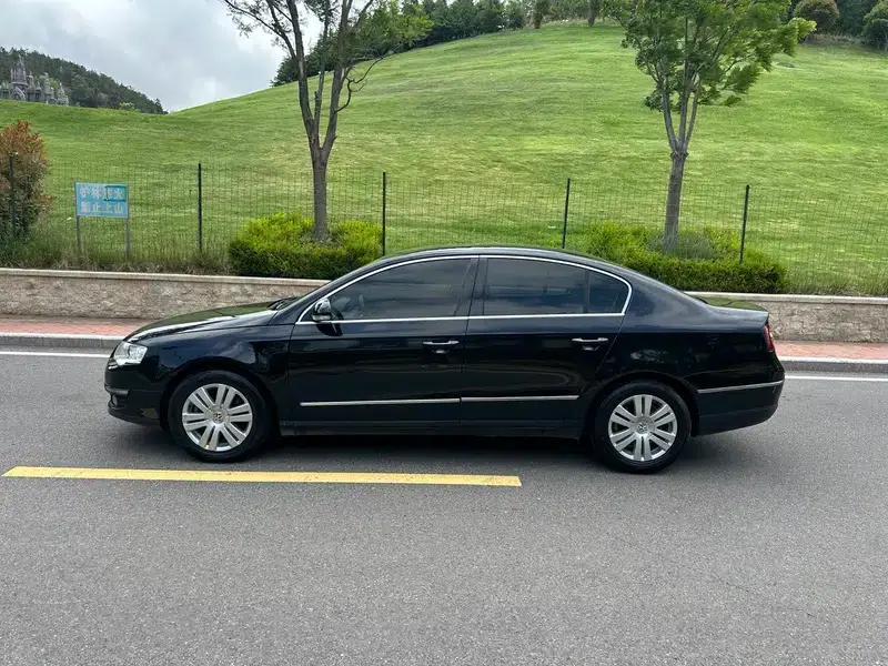 2009 Volkswagen Passat 1.8TSI DSG Luxury — миниатюра 4
