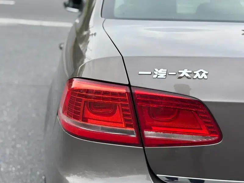 2015 Volkswagen Passat 1.8TSI Luxury — миниатюра 10