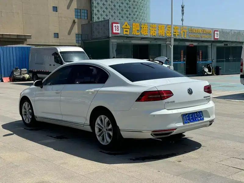 2018 Volkswagen Magotan Facelift 330TSI DSG Luxury Model — миниатюра 4