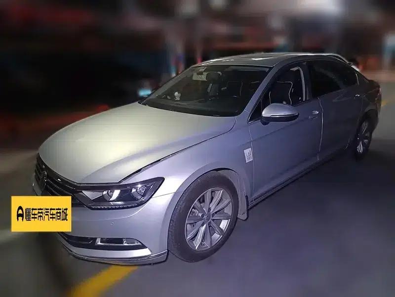 2019 Volkswagen Magotan 330TSI DSG Leading Edition (China VI Emission Standard) — миниатюра 1