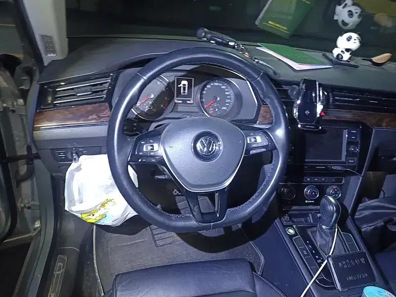 2019 Volkswagen Magotan 330TSI DSG Leading Edition (China VI Emission Standard) — миниатюра 11
