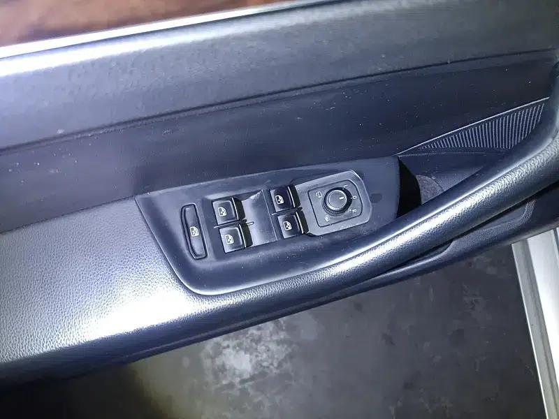 2019 Volkswagen Magotan 330TSI DSG Leading Edition (China VI Emission Standard) — миниатюра 15