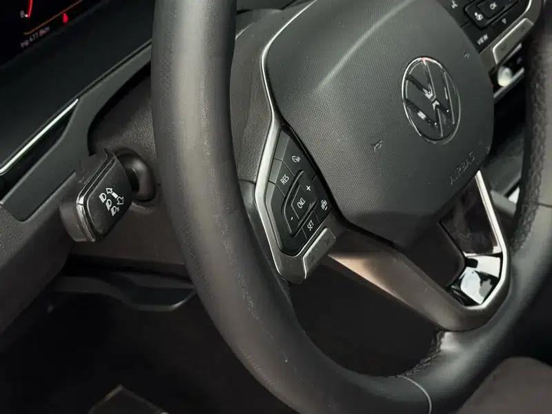 2020 Volkswagen Passat 330TSI DSG Luxury — миниатюра 14