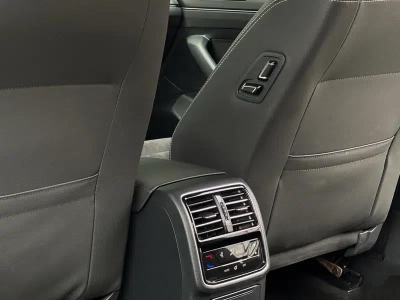 2020 Volkswagen Passat 330TSI DSG Luxury — миниатюра 8