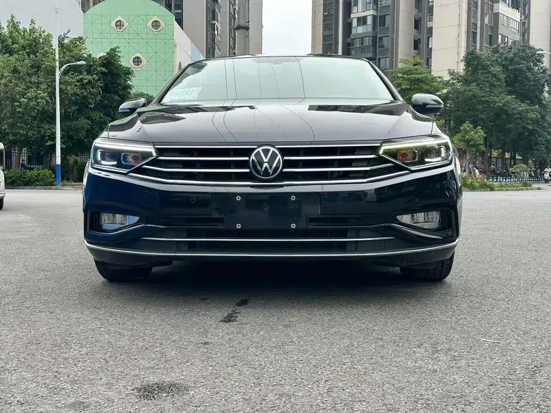 2020 Volkswagen Passat 330TSI DSG Premium — миниатюра 2